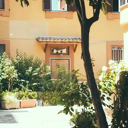 Lighthouse Trastevere