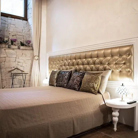 Lighthouse Trastevere 4*