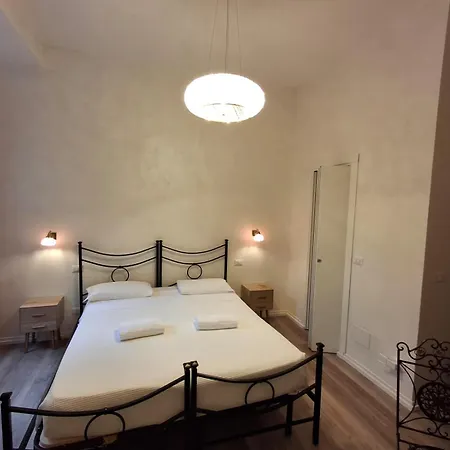 Lighthouse Trastevere 4*